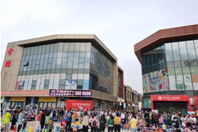 万达广场|金街：醇熟现铺，成熟选择